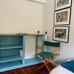 Lock Up & Go Apt W/ Great Views In Simons Town